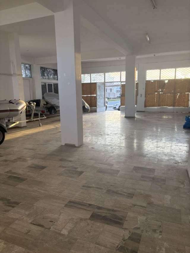 (Προς Πώληση) Επαγγελματικός Χώρος Κατάστημα || Δυτική Αττική/Άνω Λιόσια - 150 τ.μ, 400€ 