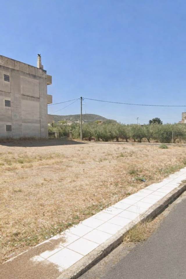 (Προς Πώληση) Αξιοποιήσιμη Γη Οικόπεδο || Δυτική Αττική/Άνω Λιόσια - 827 τ.μ, 145.000€ 