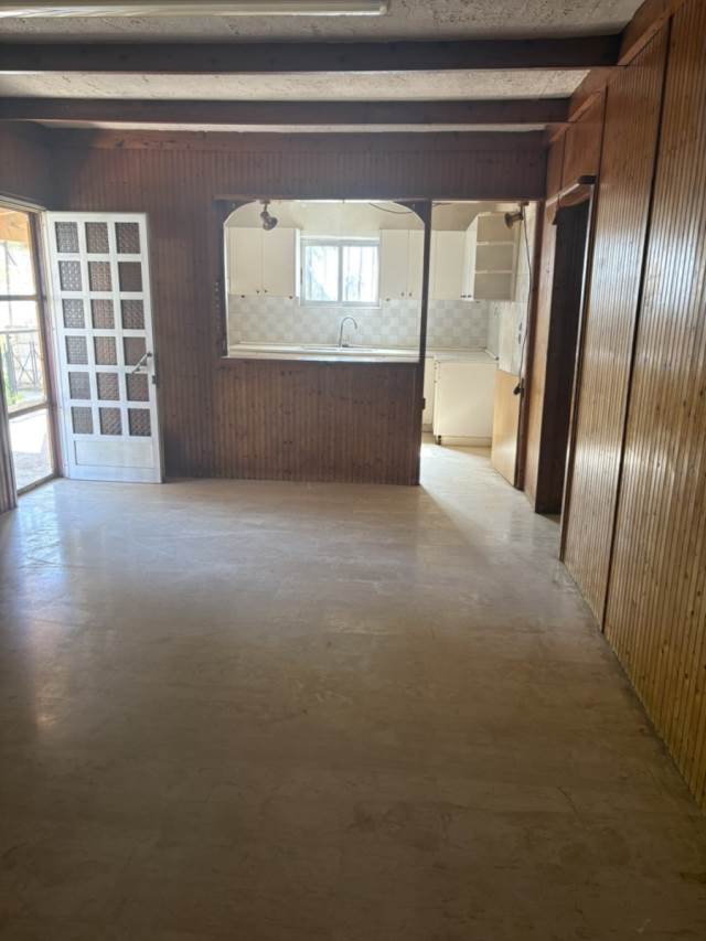 (Προς Πώληση) Κατοικία Μονοκατοικία || Δυτική Αττική/Άνω Λιόσια - 67 τ.μ, 2 Υ/Δ, 100.000€ 